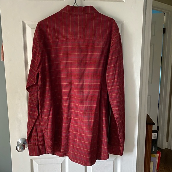 Columbia Button Up Shirt - Picture 2 of 5